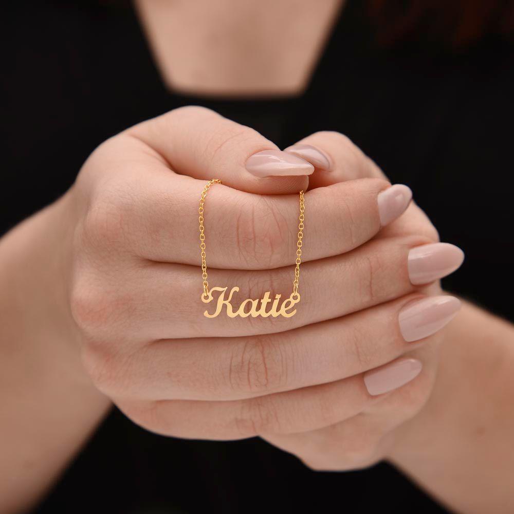 Girlfriend | Custom Name Necklace | Valentine's Day Gift - Pendant Republic
